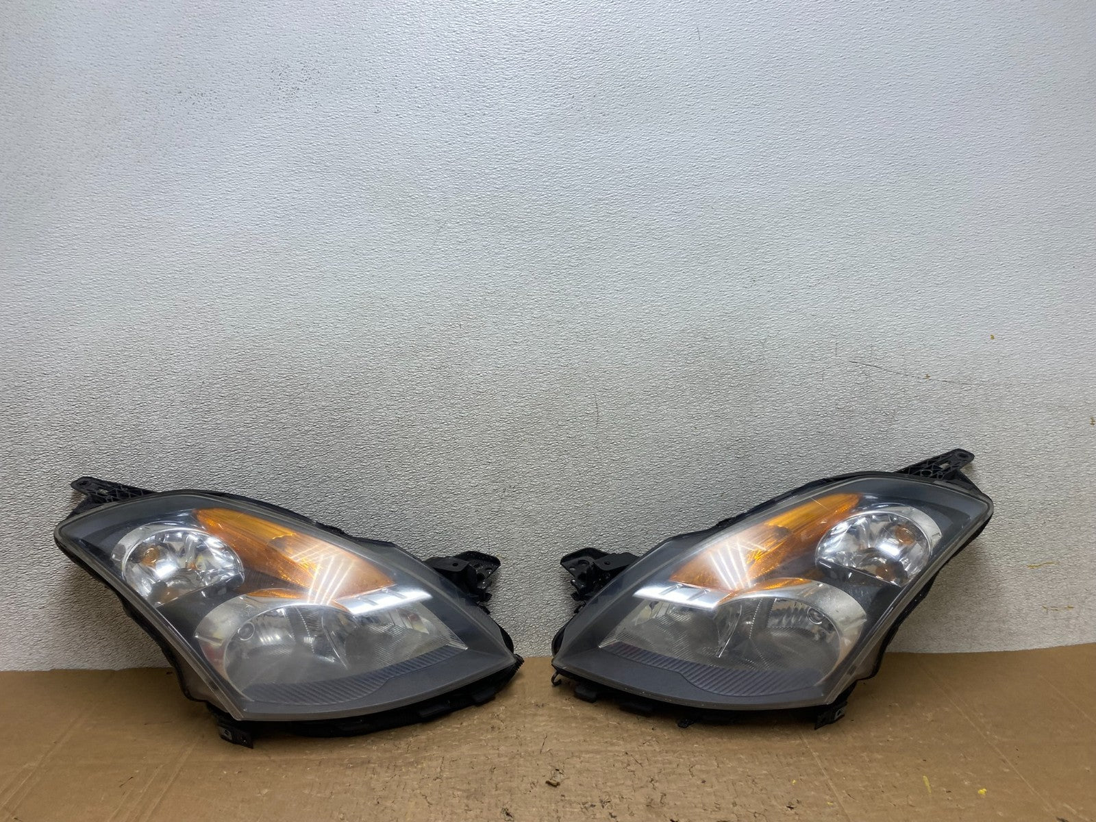 Sedan 2007 2008 2009 Nissan Altima Left+Right Set Headlights V6354 DW0