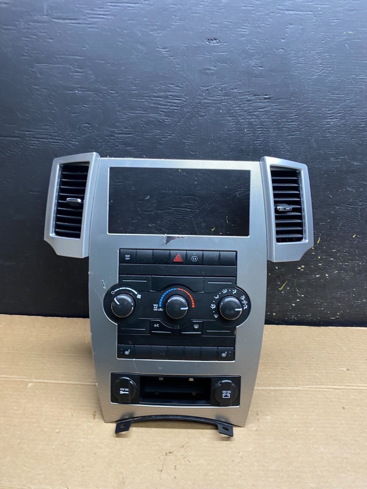 2008 to 2010 Jeep Grand Cherokee Center A/C Heater Climate Control OEM W6481 DG0