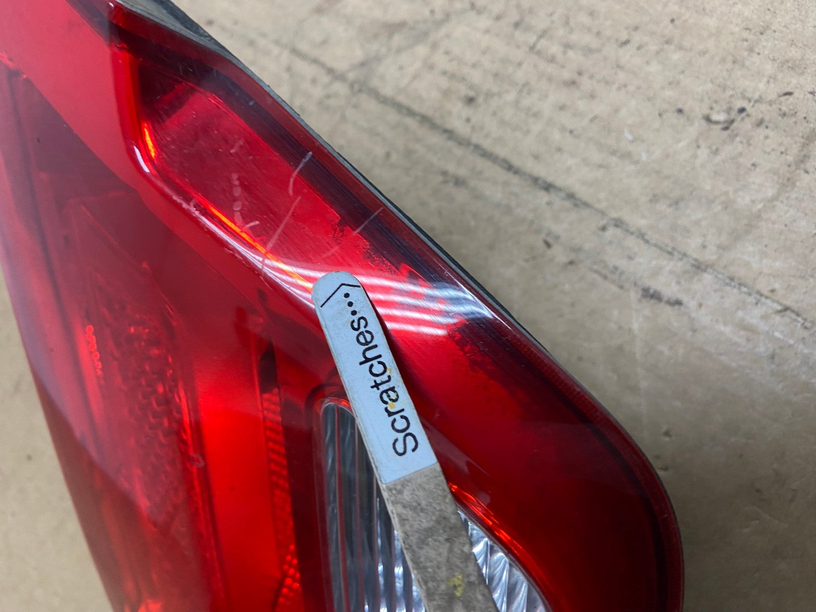 2011-2013 Jeep Grand Cherokee Left Driver Side Lh Inner Tail Light Oem AC3095 LK3