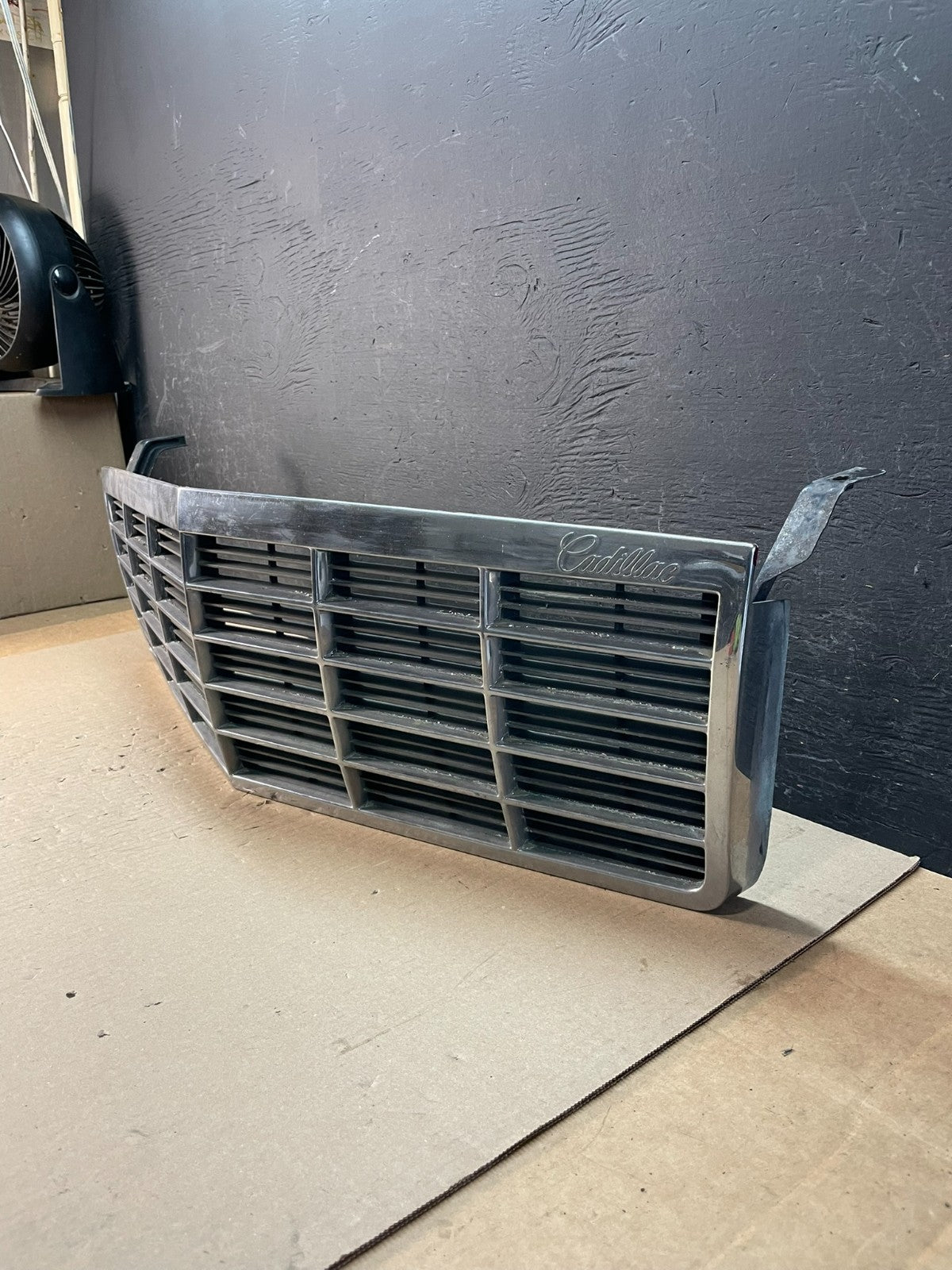 1991 to 1993 Cadillac Deville Front Grill Grille AE3533 PS1