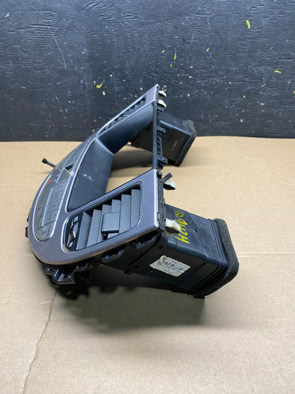 2009 to 2014 Hyundai Genesis A/C Heater Temperature Climate Control OEM Q9424 DG2