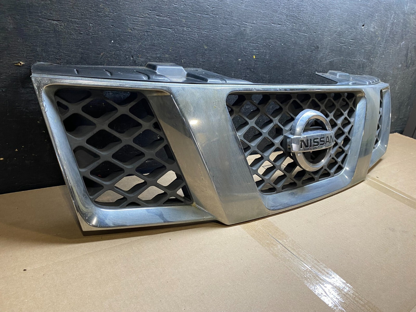 2005 - 2007 Nissan Pathfinder Chrome Front Upper Grill Grille C8387 Aftermarket2