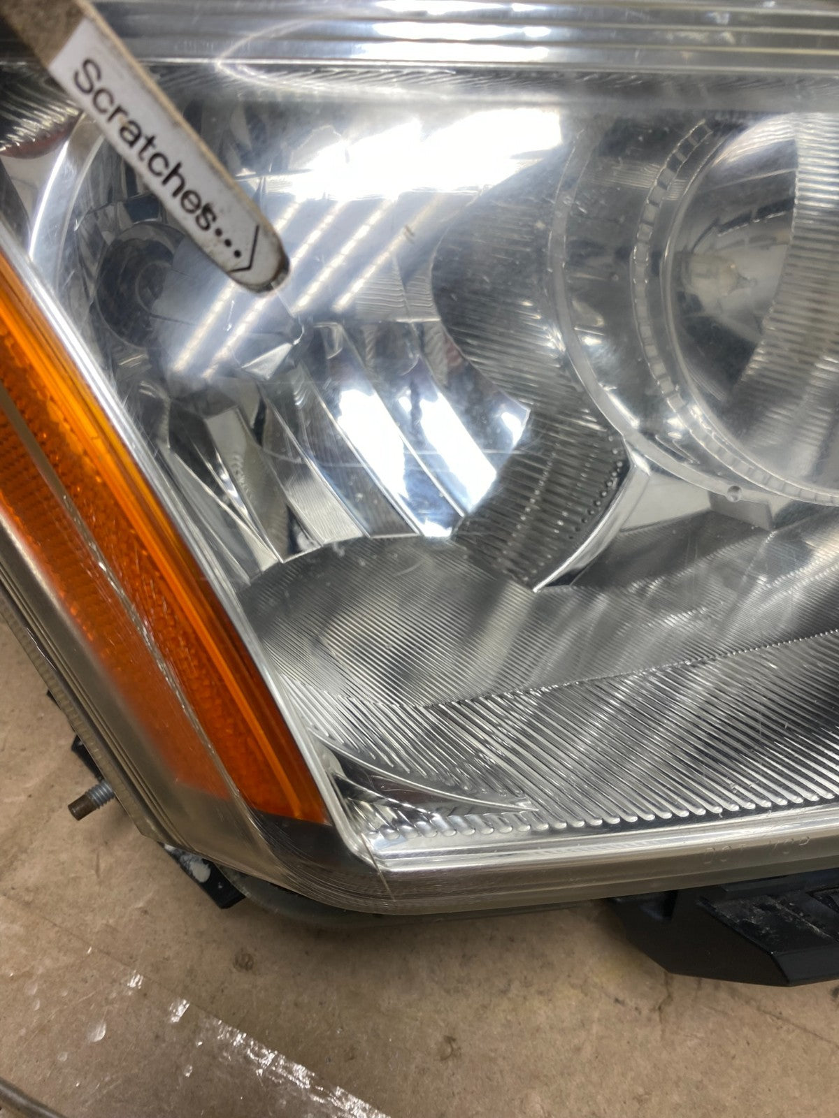2009-2013 Nissan Rogue Right Passenger Halogen Headlight AE6891 DW3