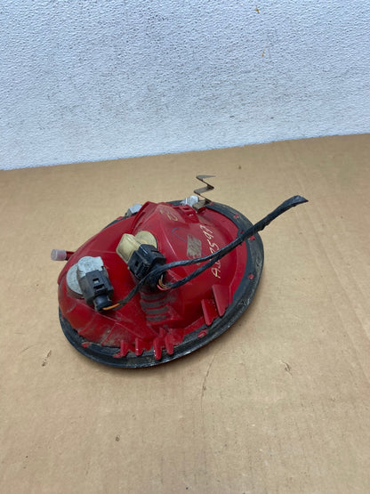 1998-2005 Volkswagen Beetle Right Passenger RH Side Tail Light AD2597 LK6