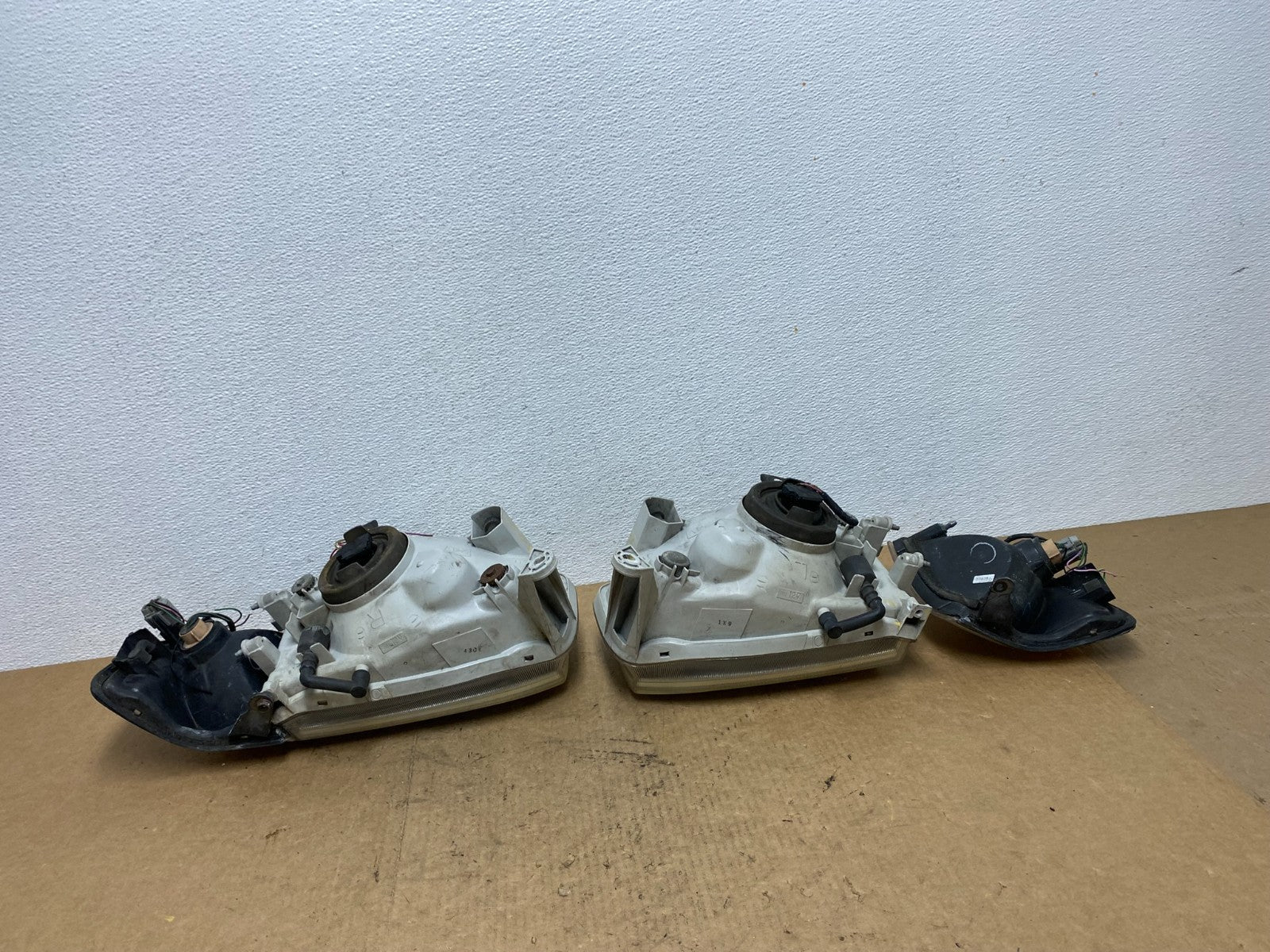 1999-2004 Nissan Pathfinder Left+Right Side Set Halogen Headlights Oem AC3302 DW8