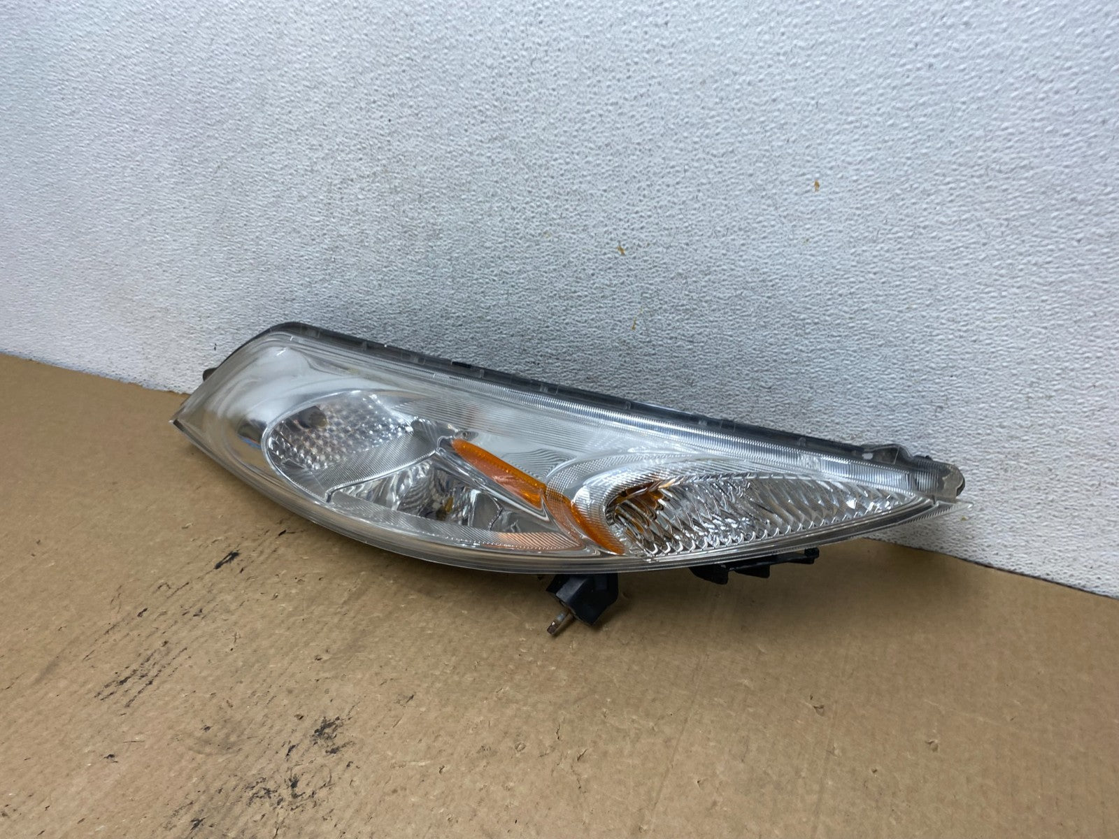 2011-2014 Nissan Juke Turn Signal Headlight Right Passenger RH Halogen AG2203 DW1