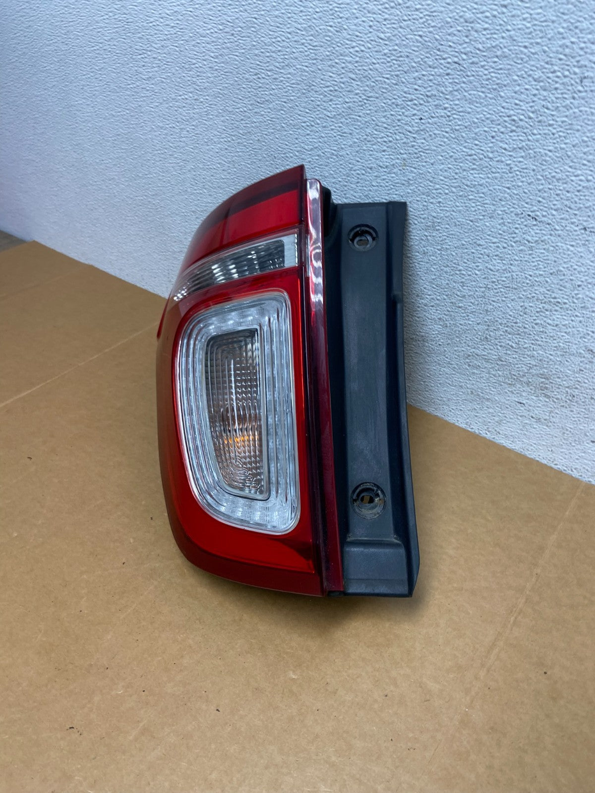 2011 2012 2013 2014 2015 Ford Explorer Left Driver LH Side Tail light AD8889 DW1