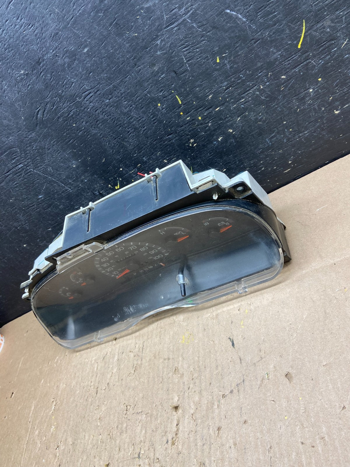 1997 to 2003 Ford Econoline E150 E250 Speedometer Instrument Cluster T59442