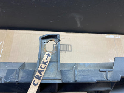 2009 2010 2011 Audi A6 Front Bumper Grille Bracket Retainer C9515 DG13