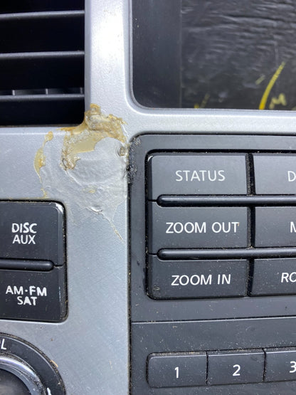 2008 to 2010 Infiniti QX56 Radio Player Climate Control Panel Bezel Y7829 DG2