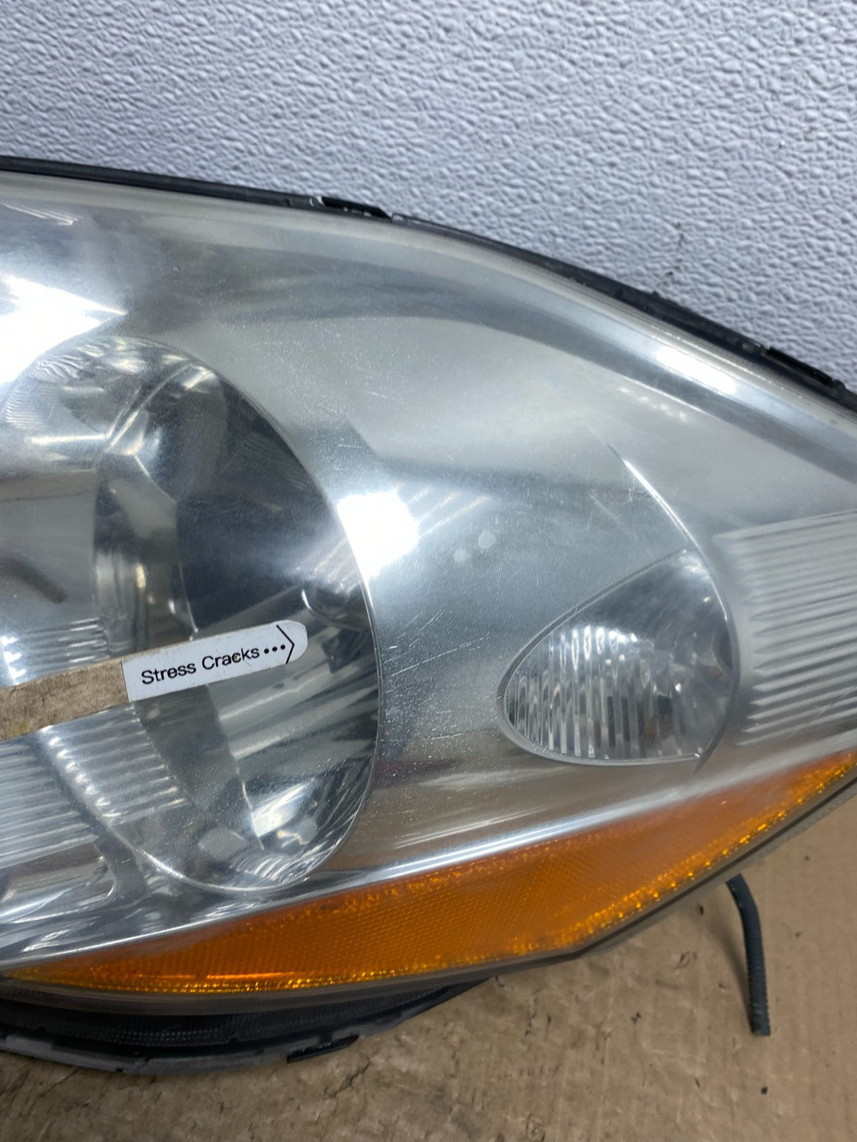 2006 to 2010 Toyota Sienna Left Driver Lh Side Headlight Halogen AC0104 DW4