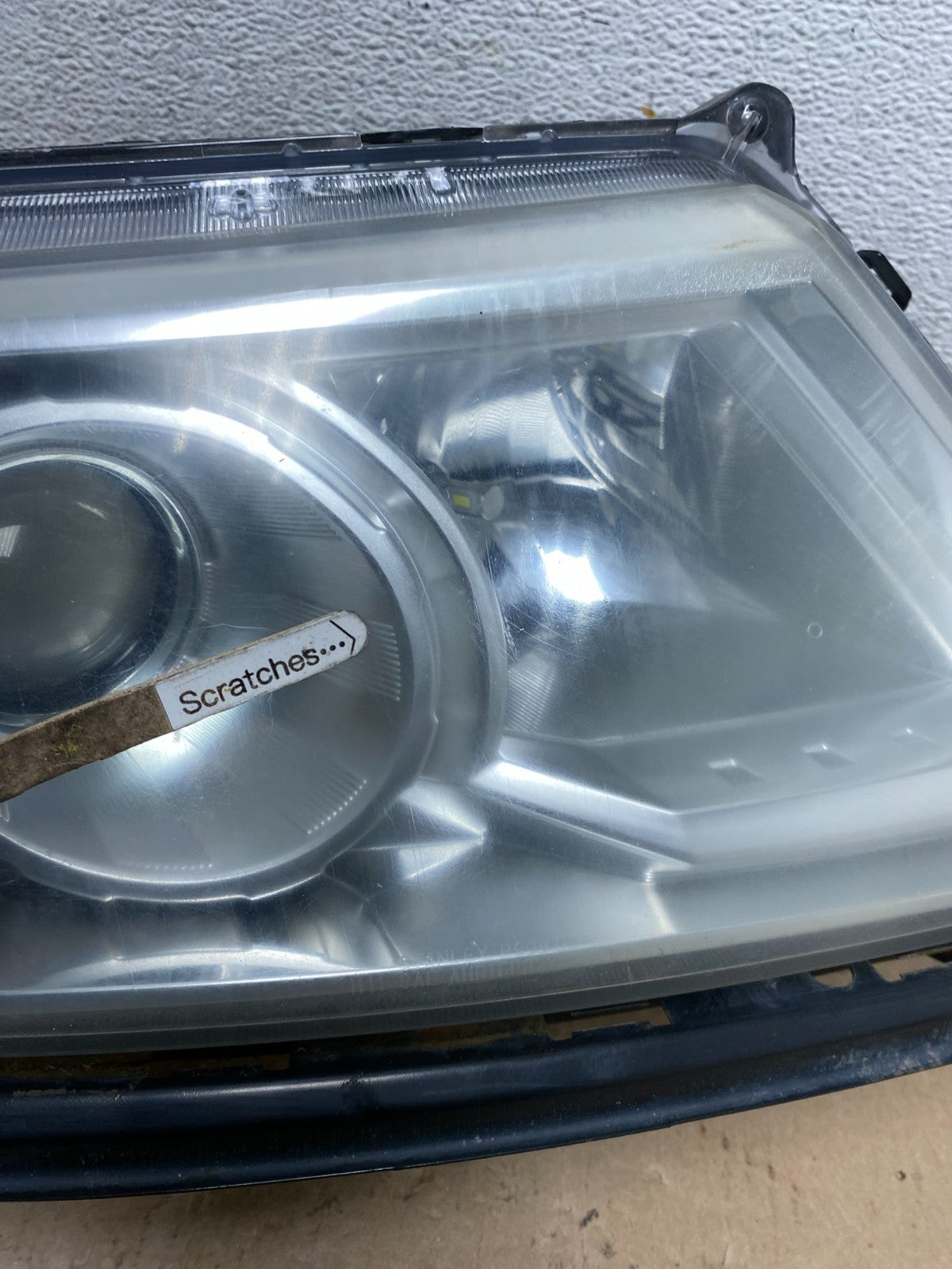 2011 to 2013 Honda Odyssey Front Right Passenger Headlight Halogen AF3218 DW3
