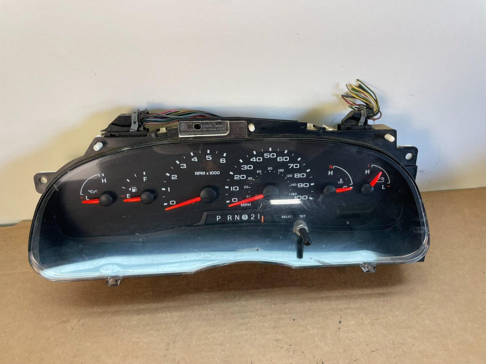 2006 Ford E350 Gauge Speedometer Cluster AG0726 DG0
