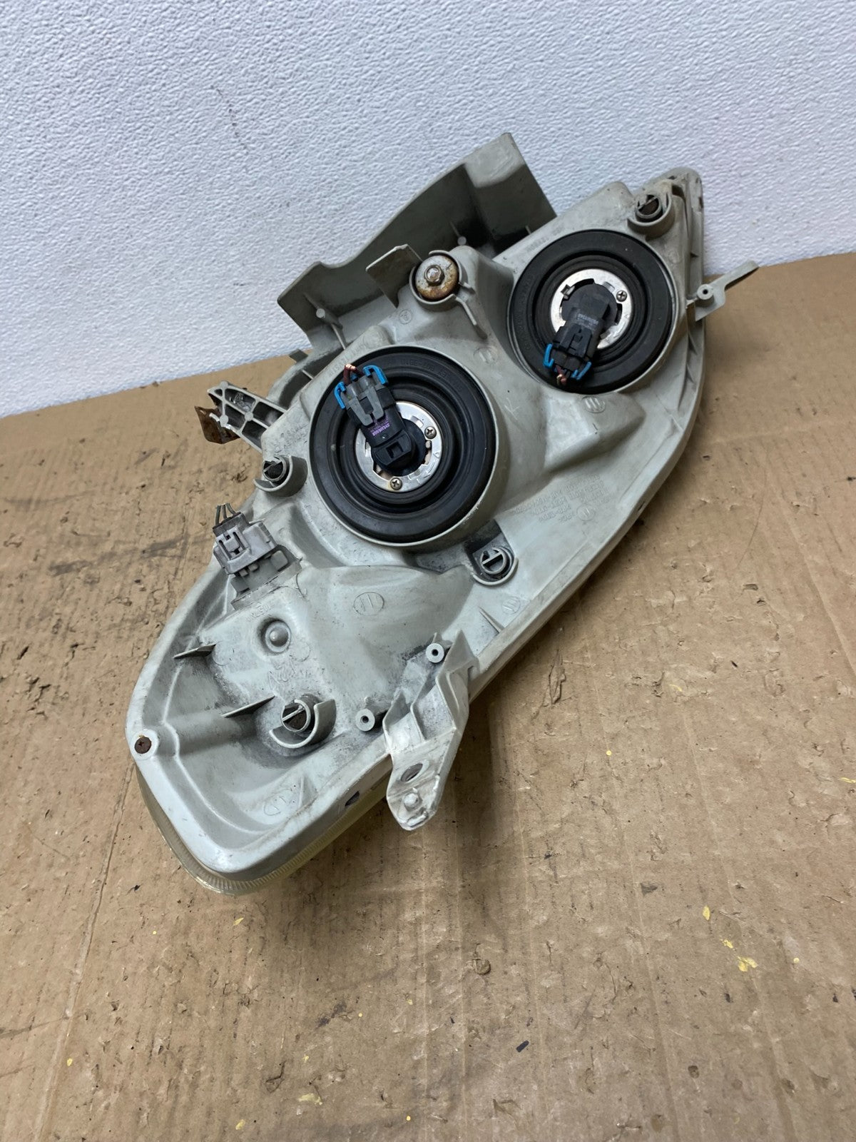 2003 to 2008 Toyota Matrix Right Passenger Rh Halogen Headlight Oem AC0144 DW6