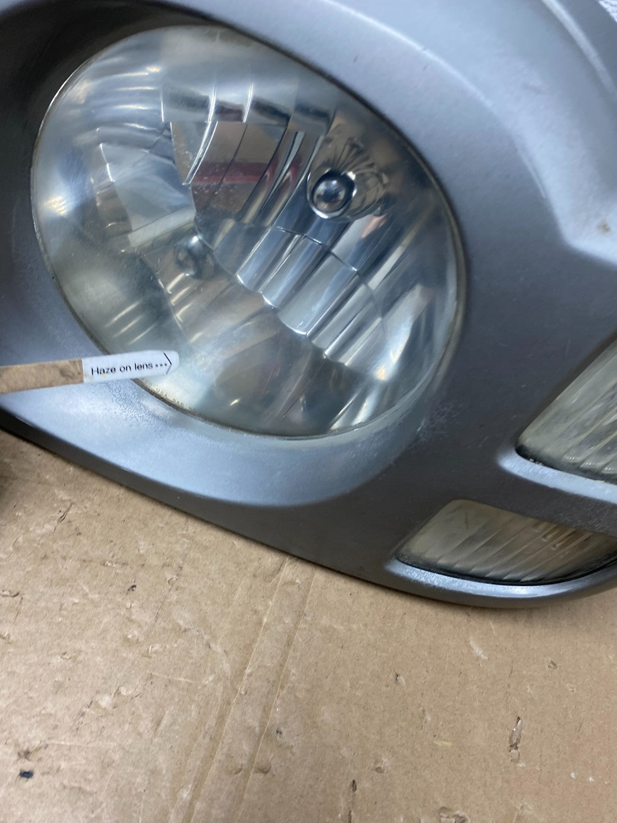 2002 2003 2004 Nissan Xterra Left+Right Side Headlights AC6020 DW6