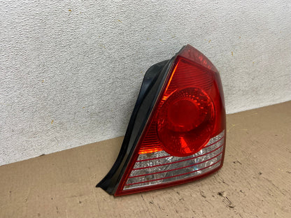 2004 2005 2006 Hyundai Elantra Sedan Right Passenger Tail Light AH6017 LK1