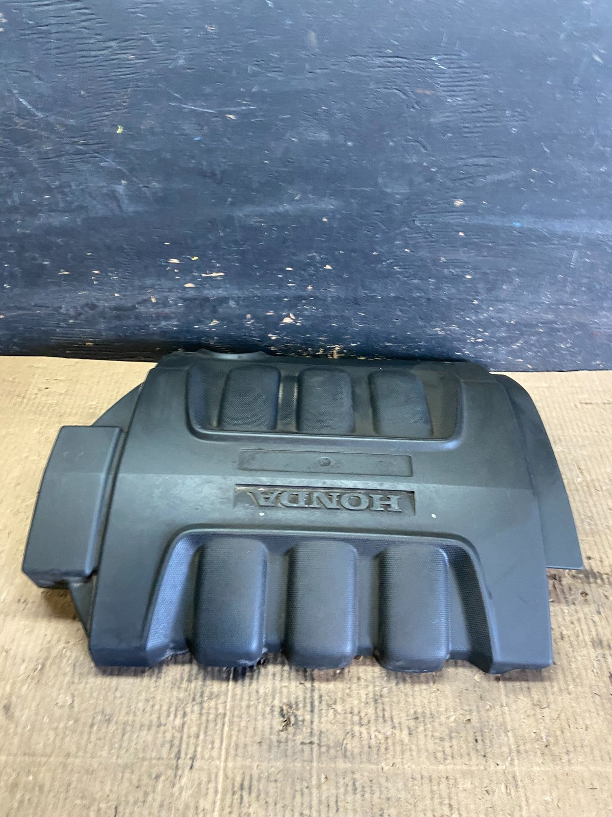 2005 to 2007 Honda Odyssey Black Engine Cover OEM R7150 DG1