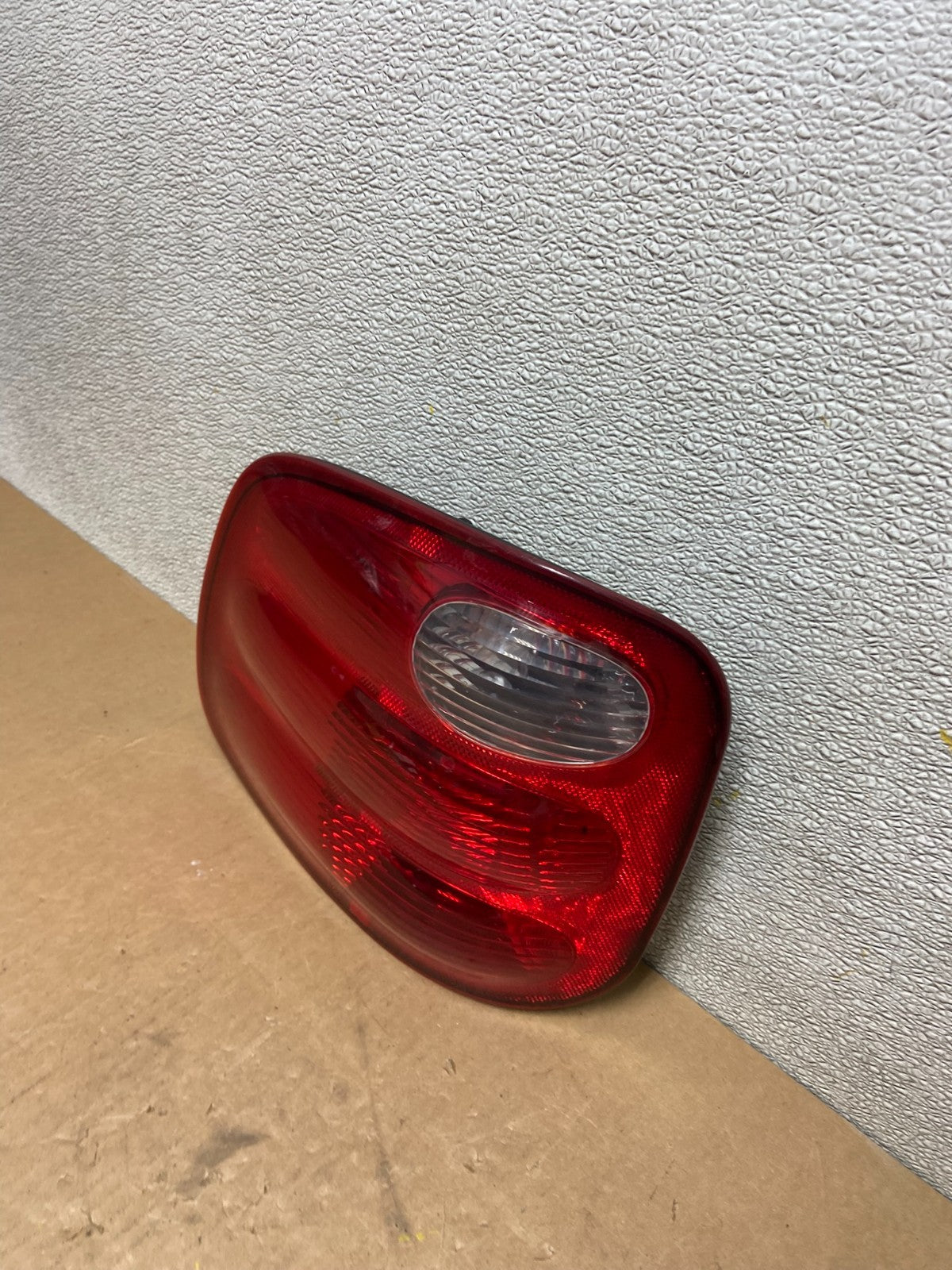 1997 to 1999 Ford F150 F-150 Left Driver LH Side Tail Light Oem Z7085 DW1