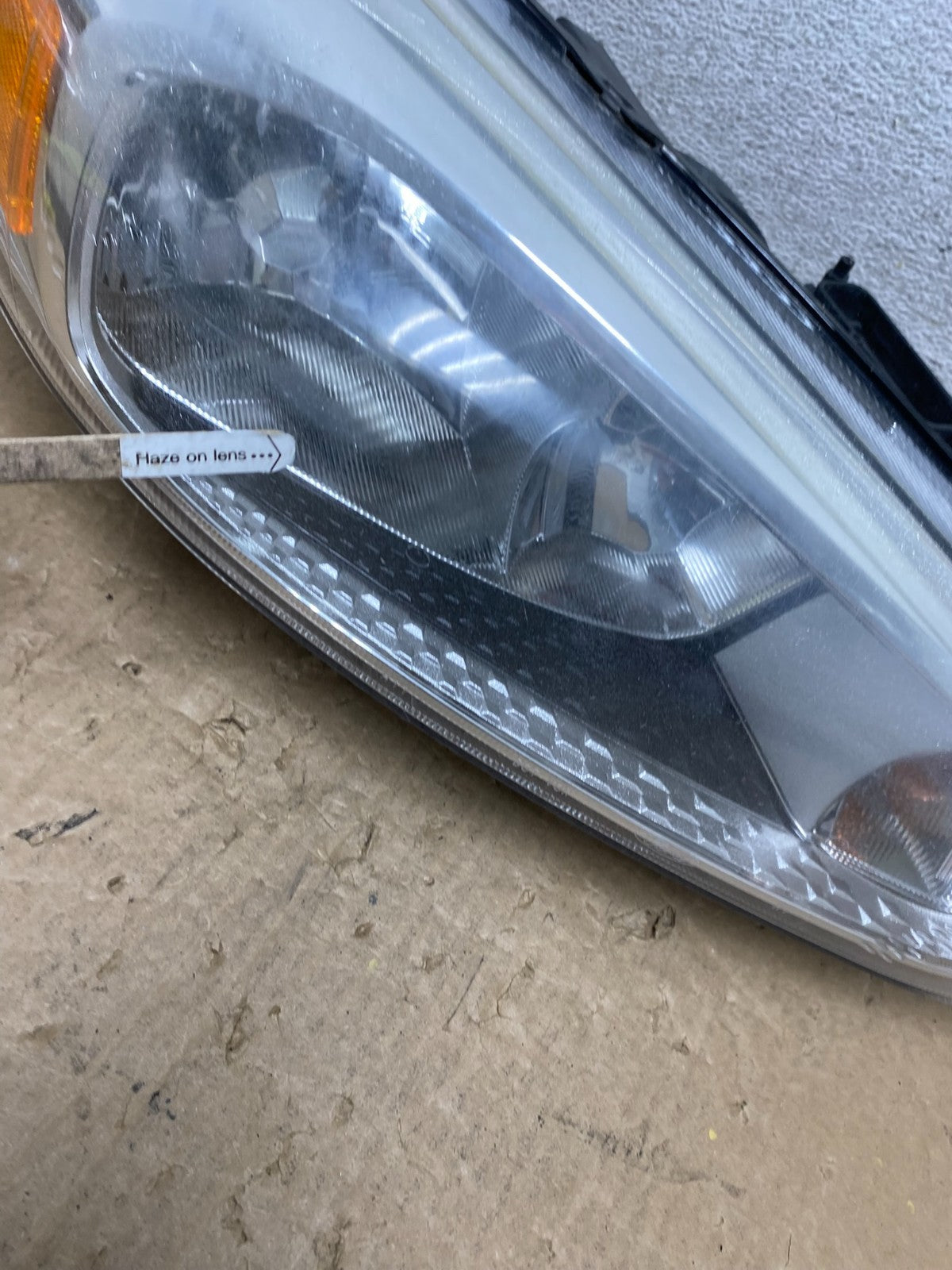 2015-2017 Ford Focus Right Passenger Rh Side Halogen Headlight AF7922 DW5