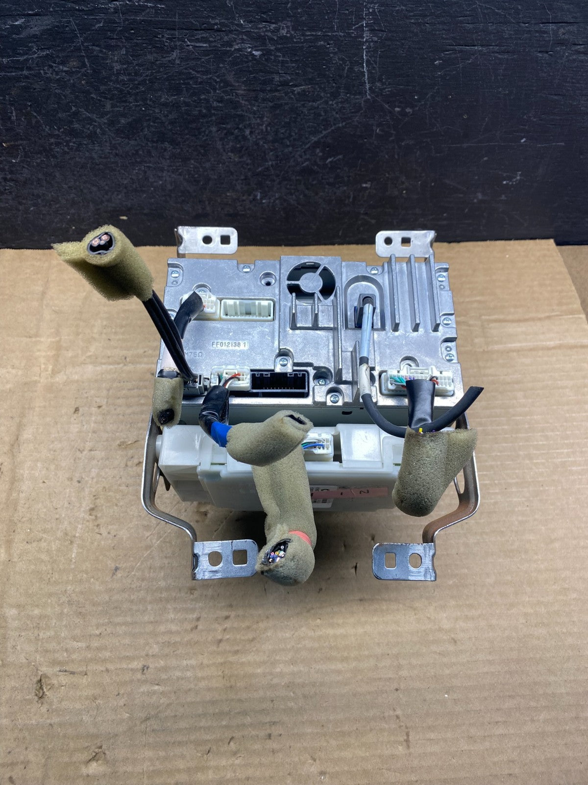 2013 2016 Nissan Pathfinder Radio AM/FM Receiver ad9832 DG5