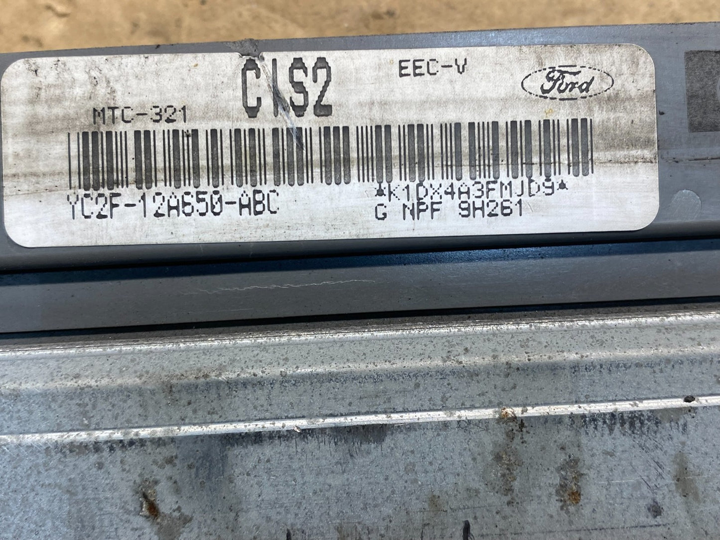 2000 Ford E-Series Engine Control Module Computer ECU ECM AF8924 DG2