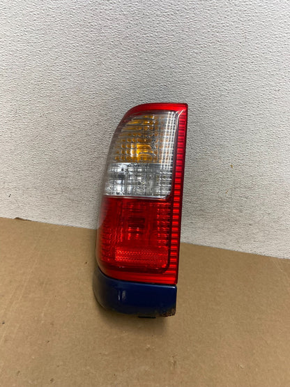 2000 to 2004 Isuzu Rodeo Left Side Tail Lights AF99250