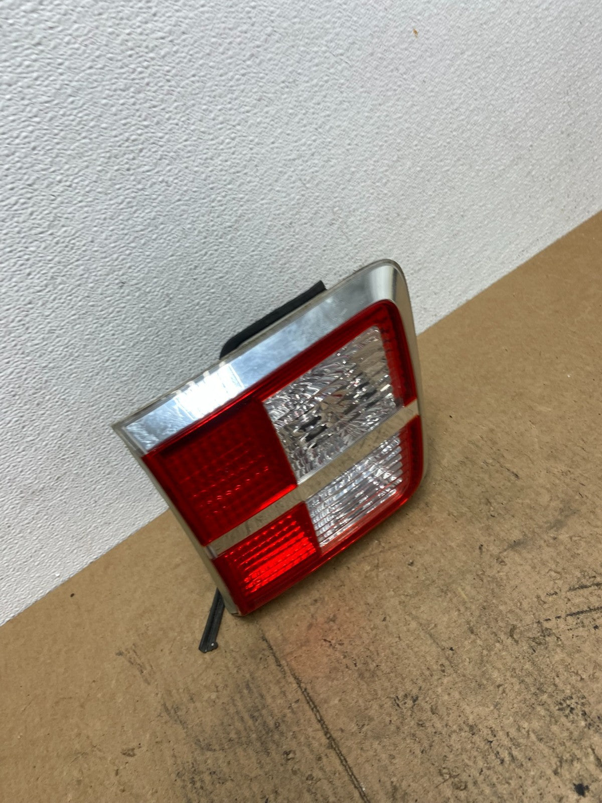 2007 to 2010 Saturn Outlook Right Passenger RH Inner Tail Light AC3736 DW2