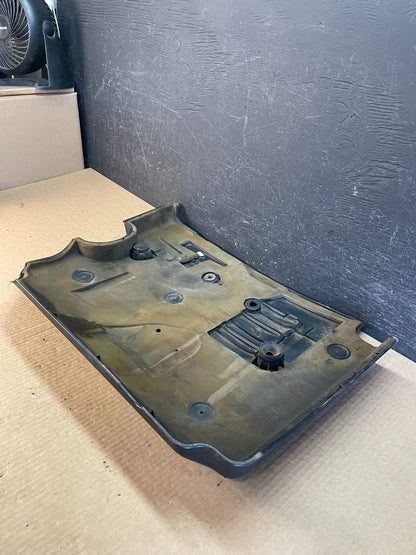 2002 to 2004 Lincoln Navigator 5.4L V8 Engine Motor Cover AF3670 DG4