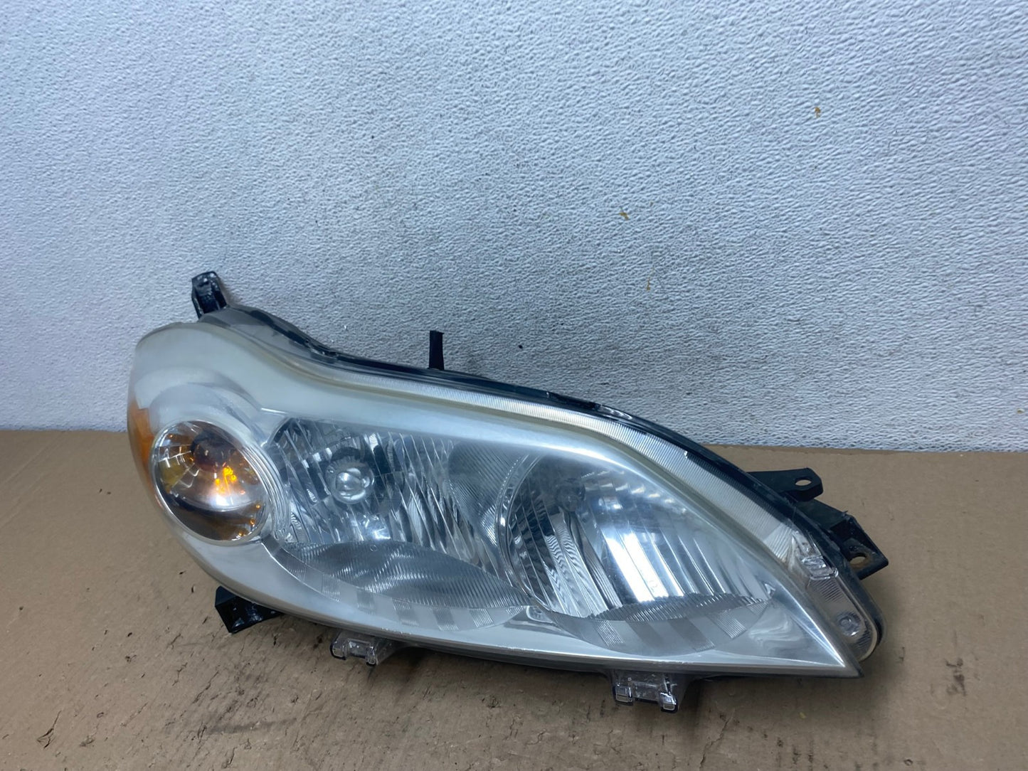 2009 to 2014 Toyota Matrix Right Passenger RH Side Halogen Headlight AF4287 LK1