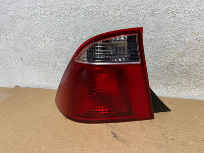 2005 2006 2007 Ford Focus Sedan Left Driver Side Tail Light AH4500 LK0