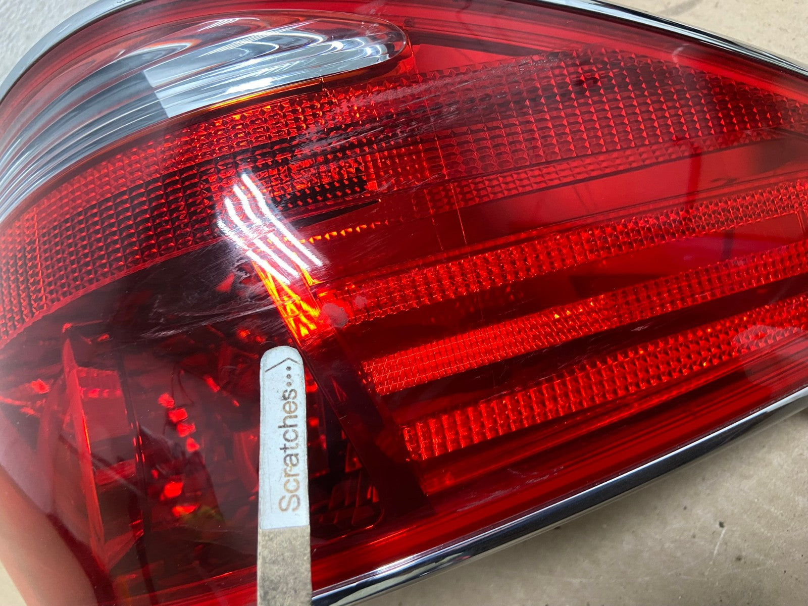 2005 - 2006 Lexus ES330 Left Driver LH Side Tail Light AG4237 LK3