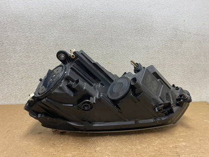 2011 to 2014 Volkswagen Jetta Right Passenger RH Headlight Halogen Z3034 PS7