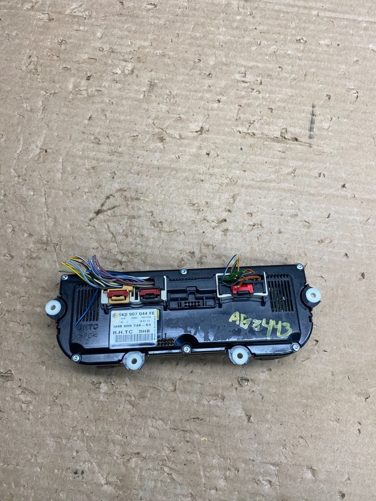 2009 - 2012 Volkswagen CC Center Climate Control Panel AC Heater ag8443 DG3