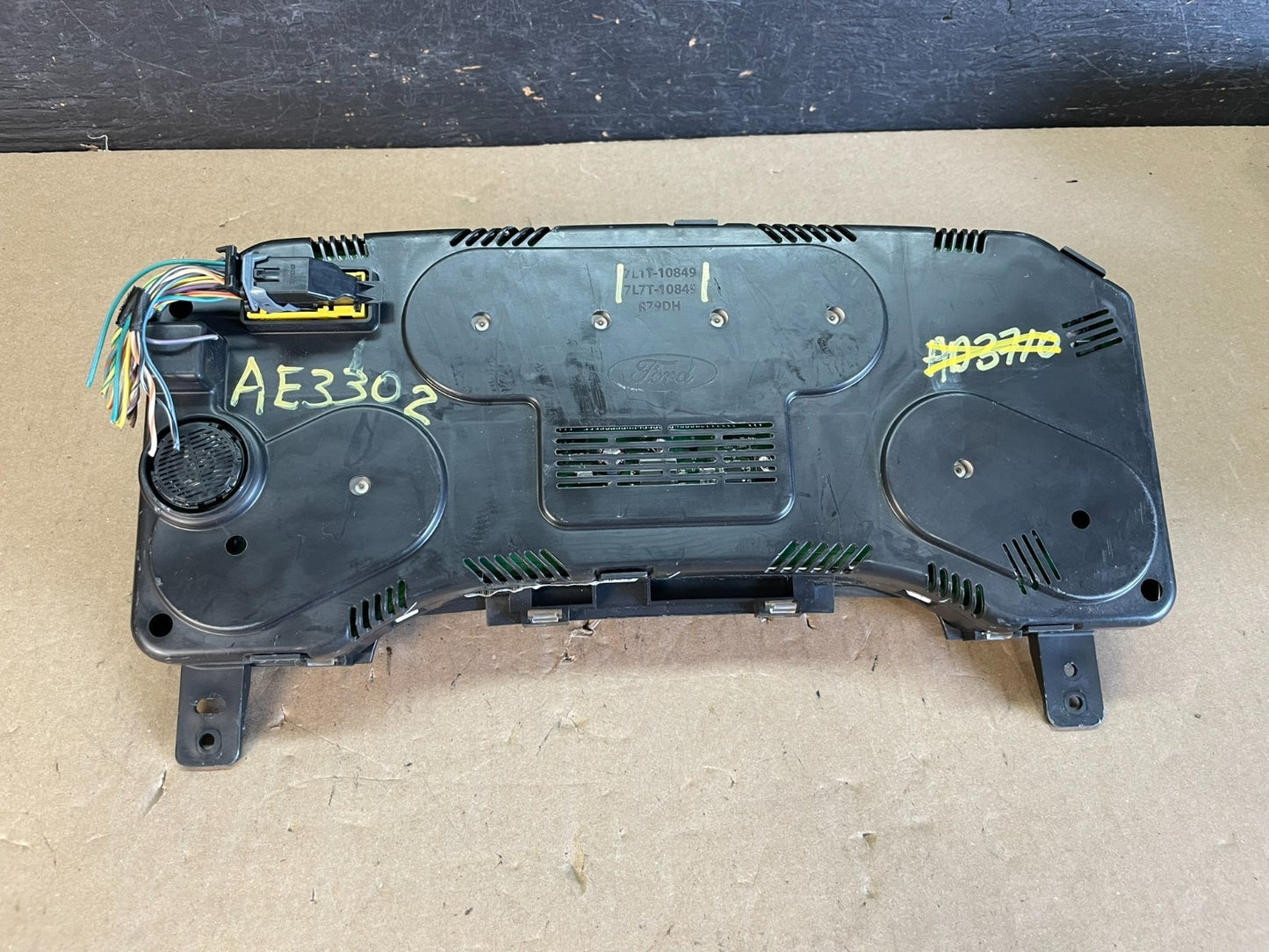 2007 to 2008 Lincoln Navigator Speedometer Gauge Cluster AE3302 DG4