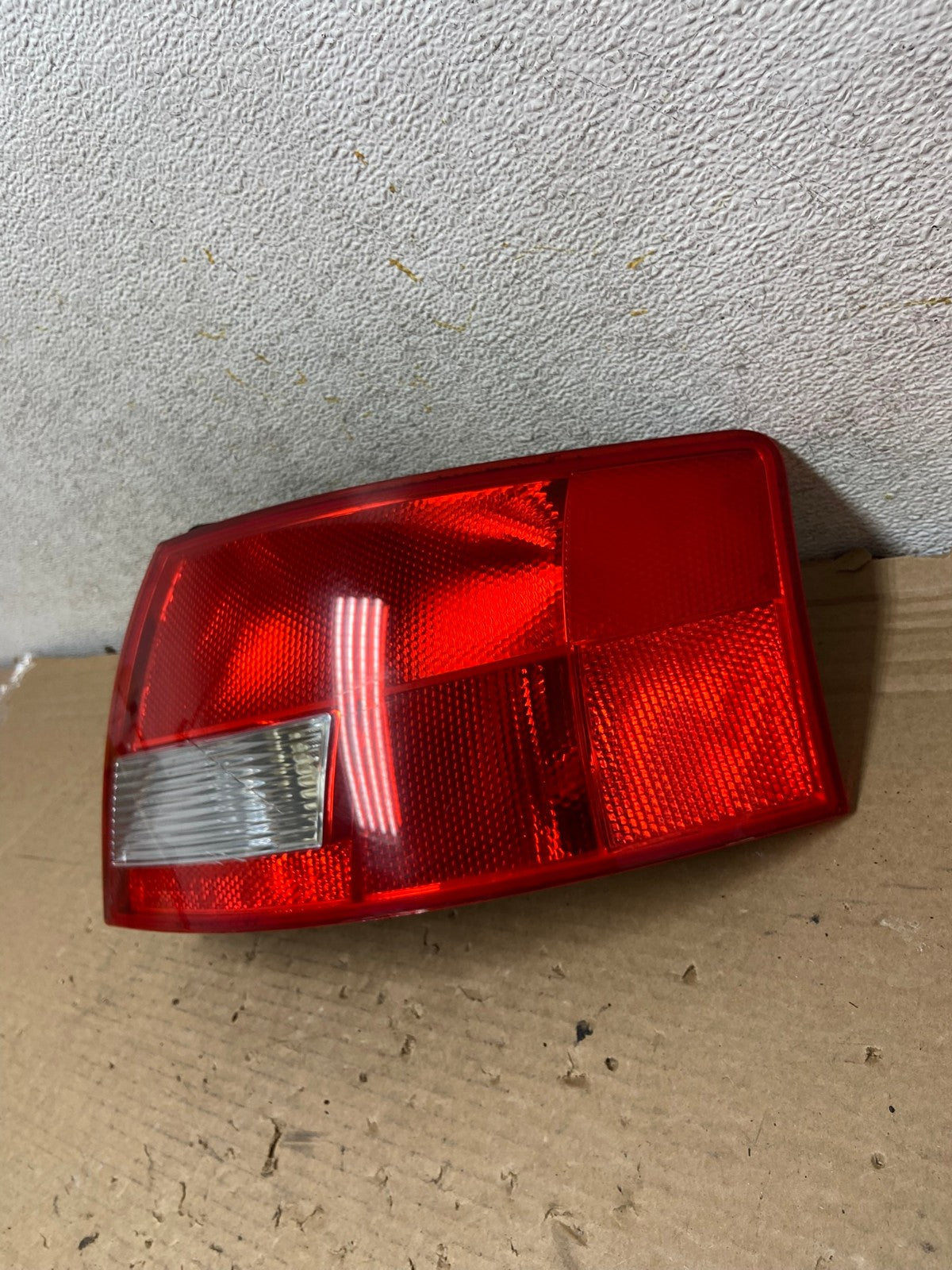 2003 to 2006 Audi A4 Cabrio Convertible Right Passenger Tail Light AH8412 LK2