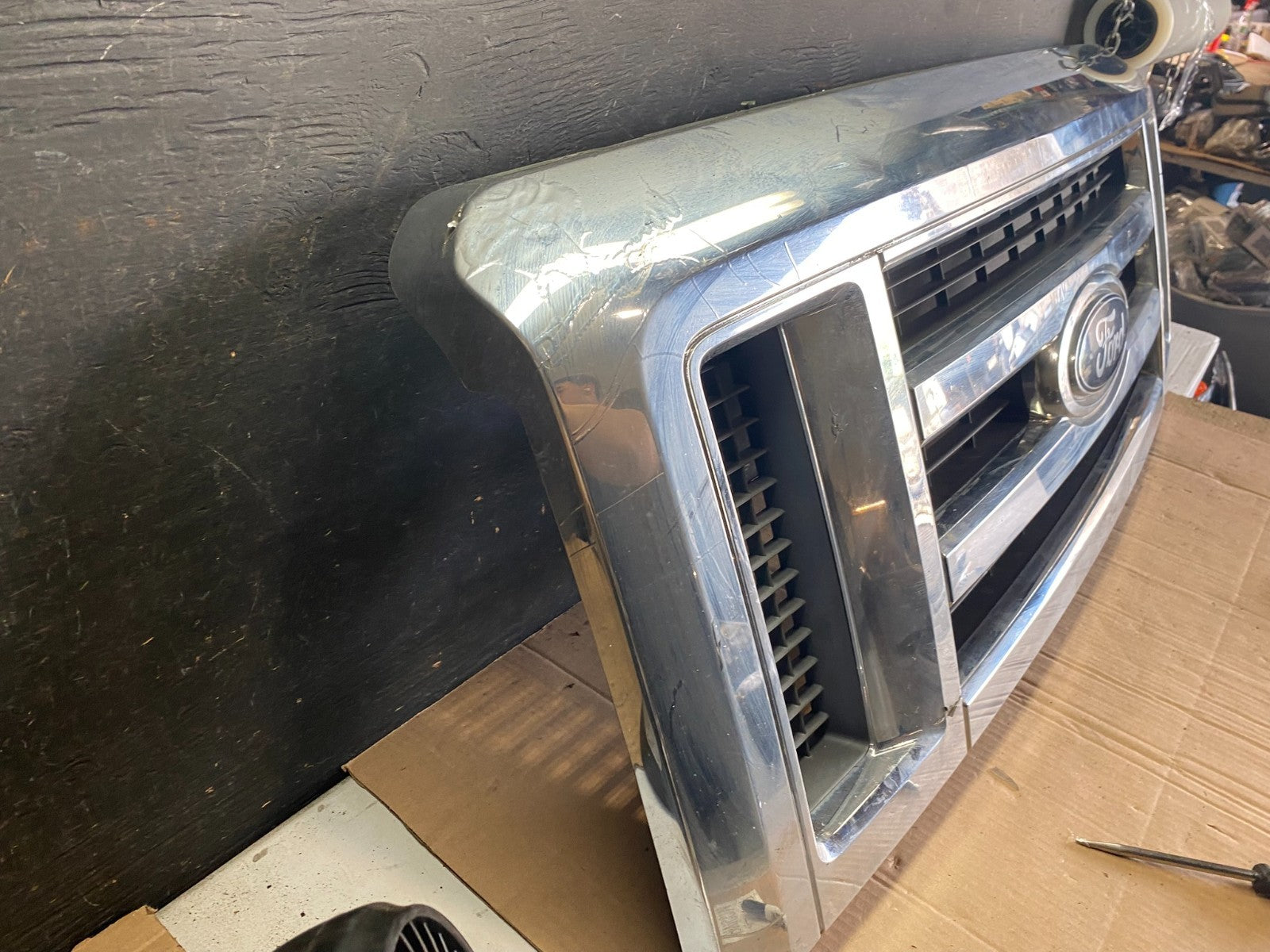 2008-2014 Ford Econoline E150 E250 Front Upper Chrome Grill Grille Oem Q0528 DG2
