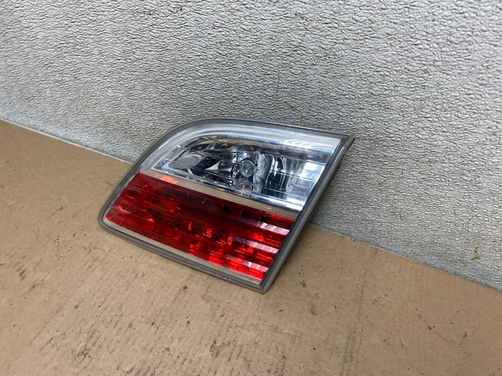 2010 2011 2012 Mazda CX-9 Tail Light Inner Right Passenger Rh Side OEM S3786 DW1