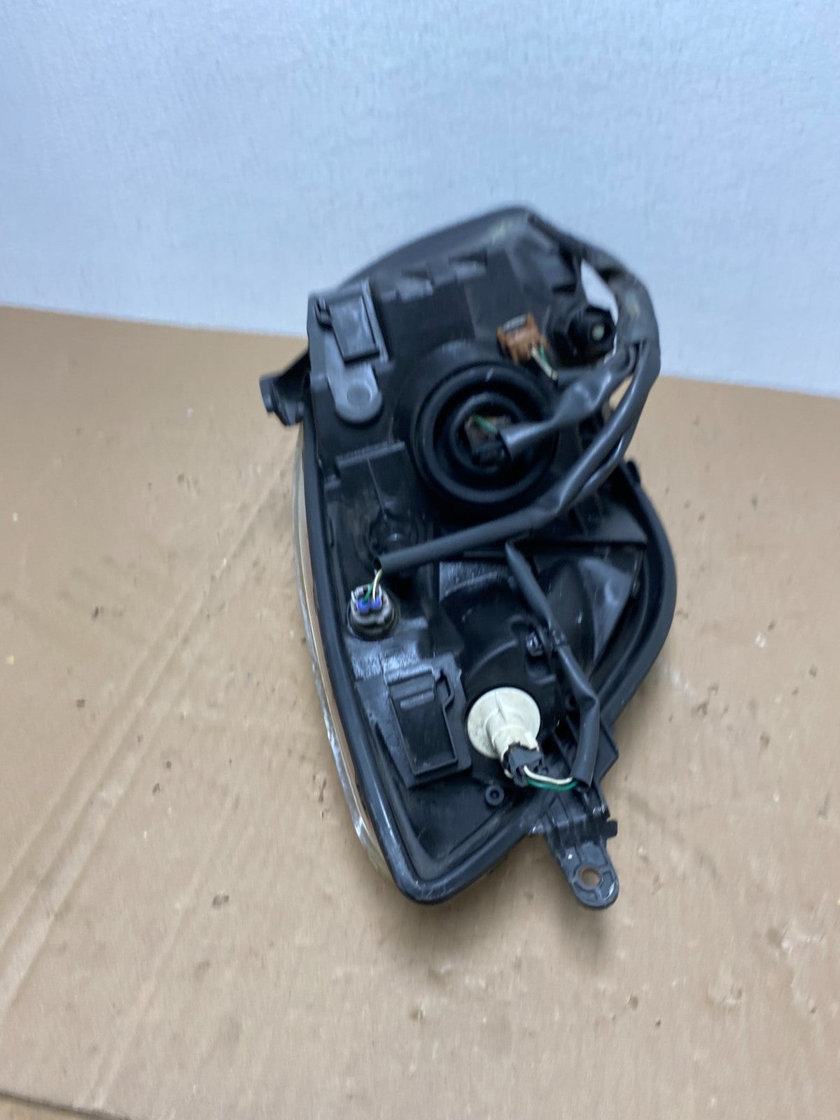2006-2008 Toyota Yaris Hatchback Right Passenger Halogen Headlight Oem AB6973 DW7