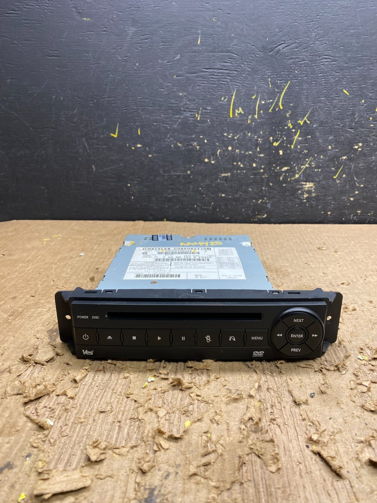 2008 to 2012 Chrysler Town Country DVD Player Receiver OEM AA4425 DG0