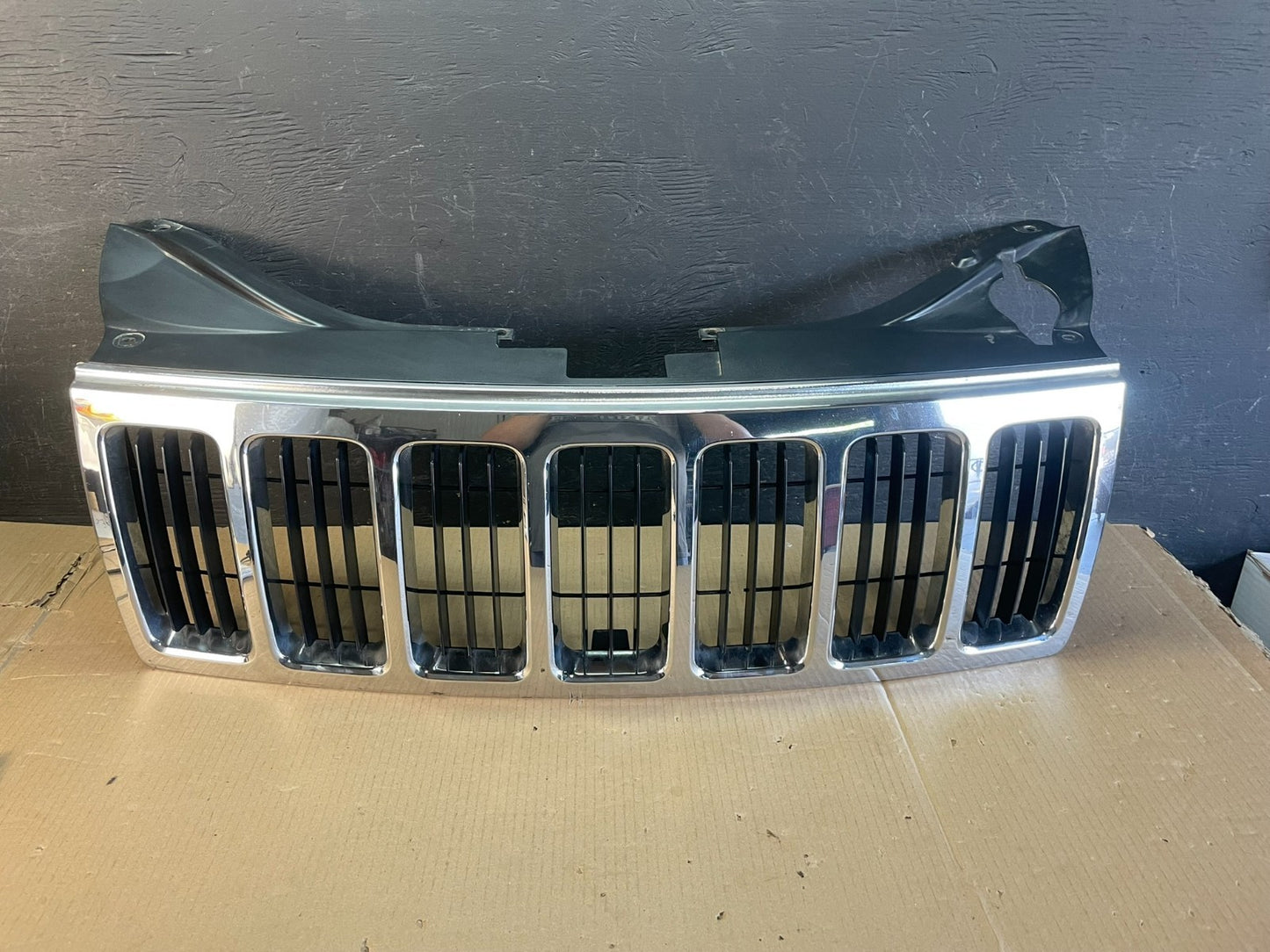 2008 2009 2010 Jeep Grand Cherokee Front Upper Grill Grille ae3587 DG0