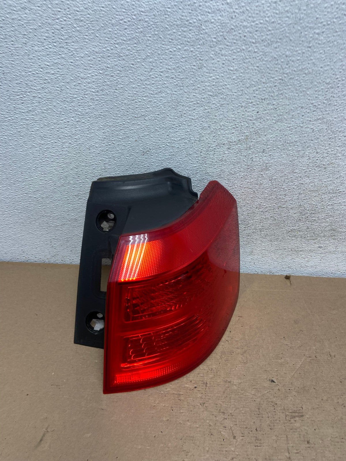 2010 to 2017 GMC Terrain Halogen Right Passenger Rh Side Tail Light AF4870 LK2