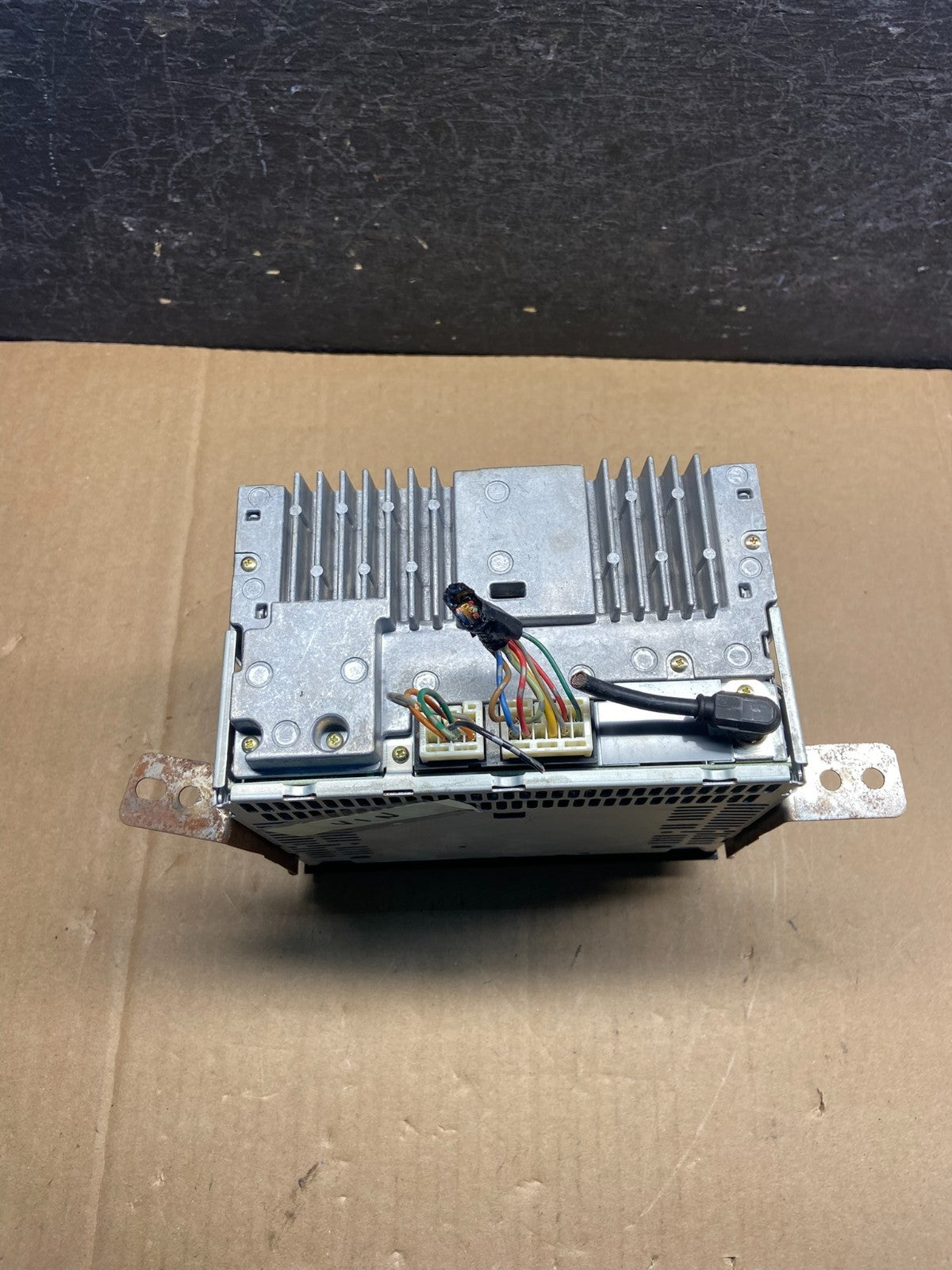 2005 to 2006 Nissan Frontier Xterra AM/FM CD Car Radio F9450 DG5