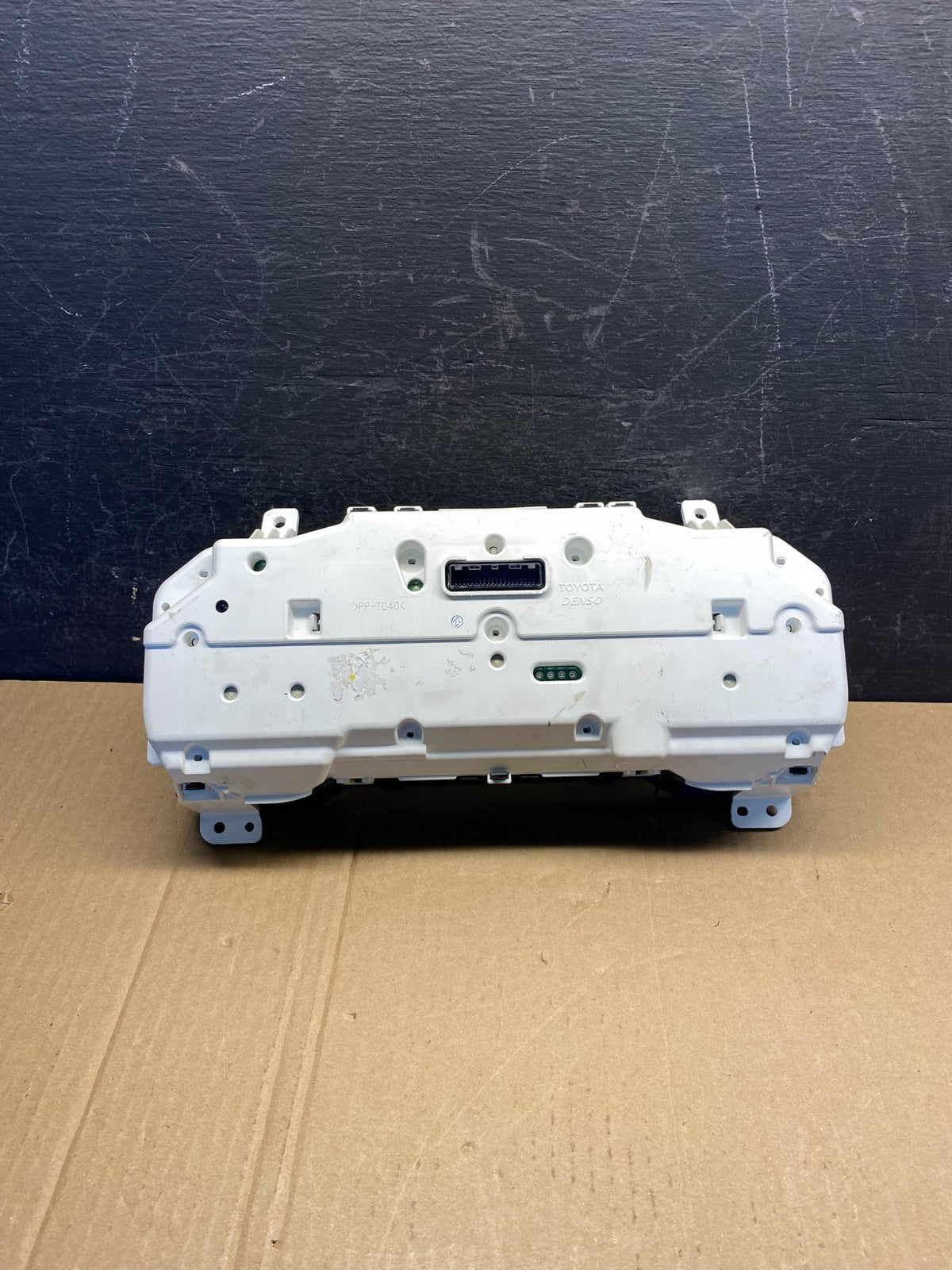2008 2009 2010 Toyota Sienna Speedometer Cluster Gauge AG3742 DW4