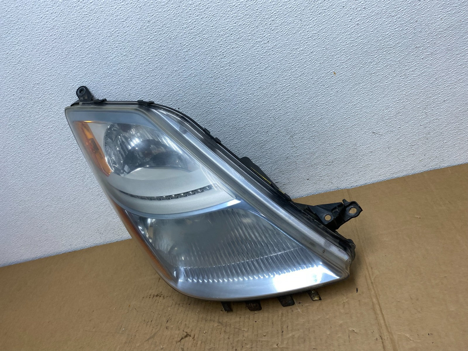 2006-2009 Toyota Prius Right Passenger Rh Side Headlight Xenon HID AC7611 DW1