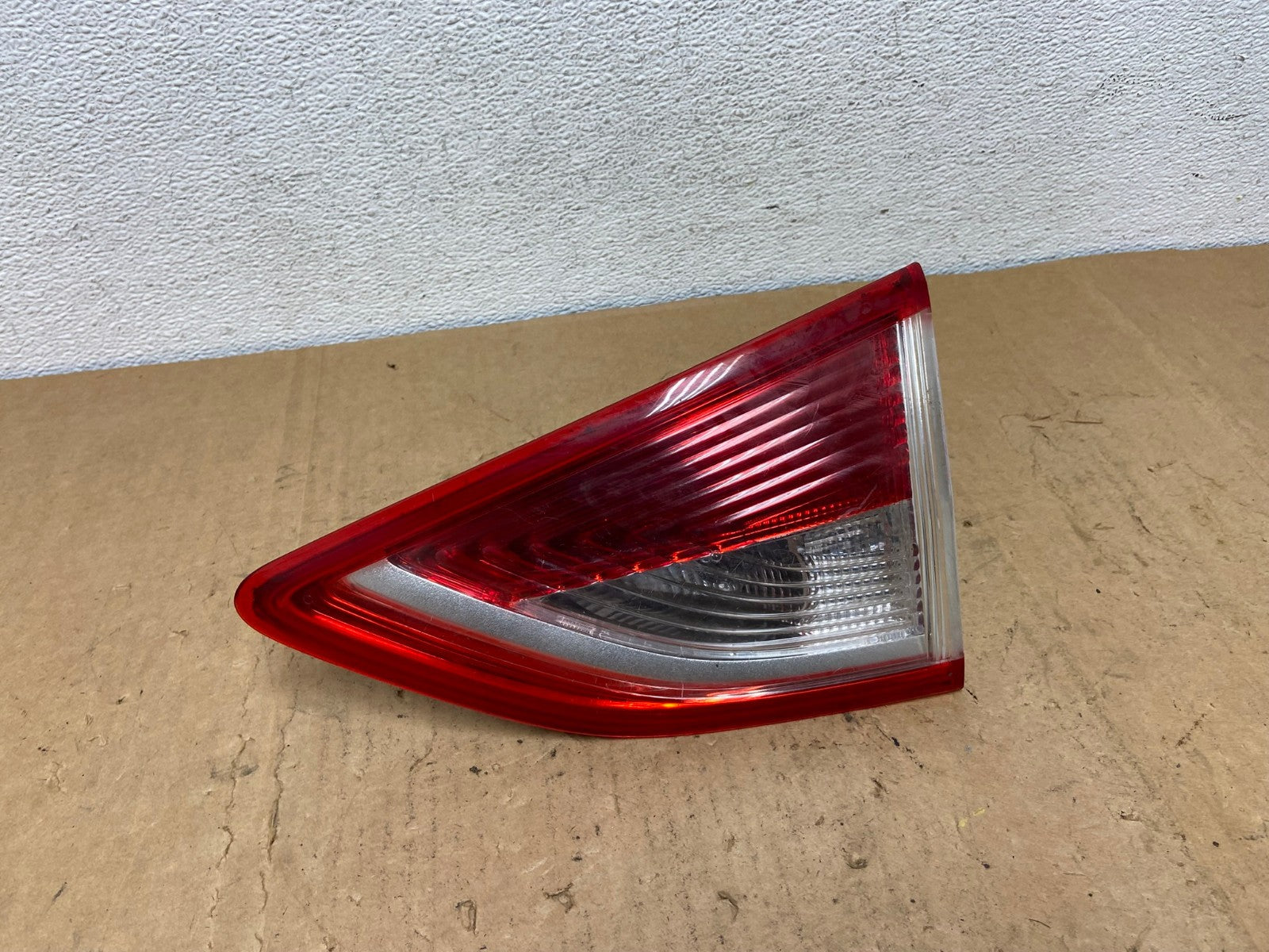 2013 to 2016 Ford Escape Right Passenger RH Side Inner Tail Light AD1346 LK0