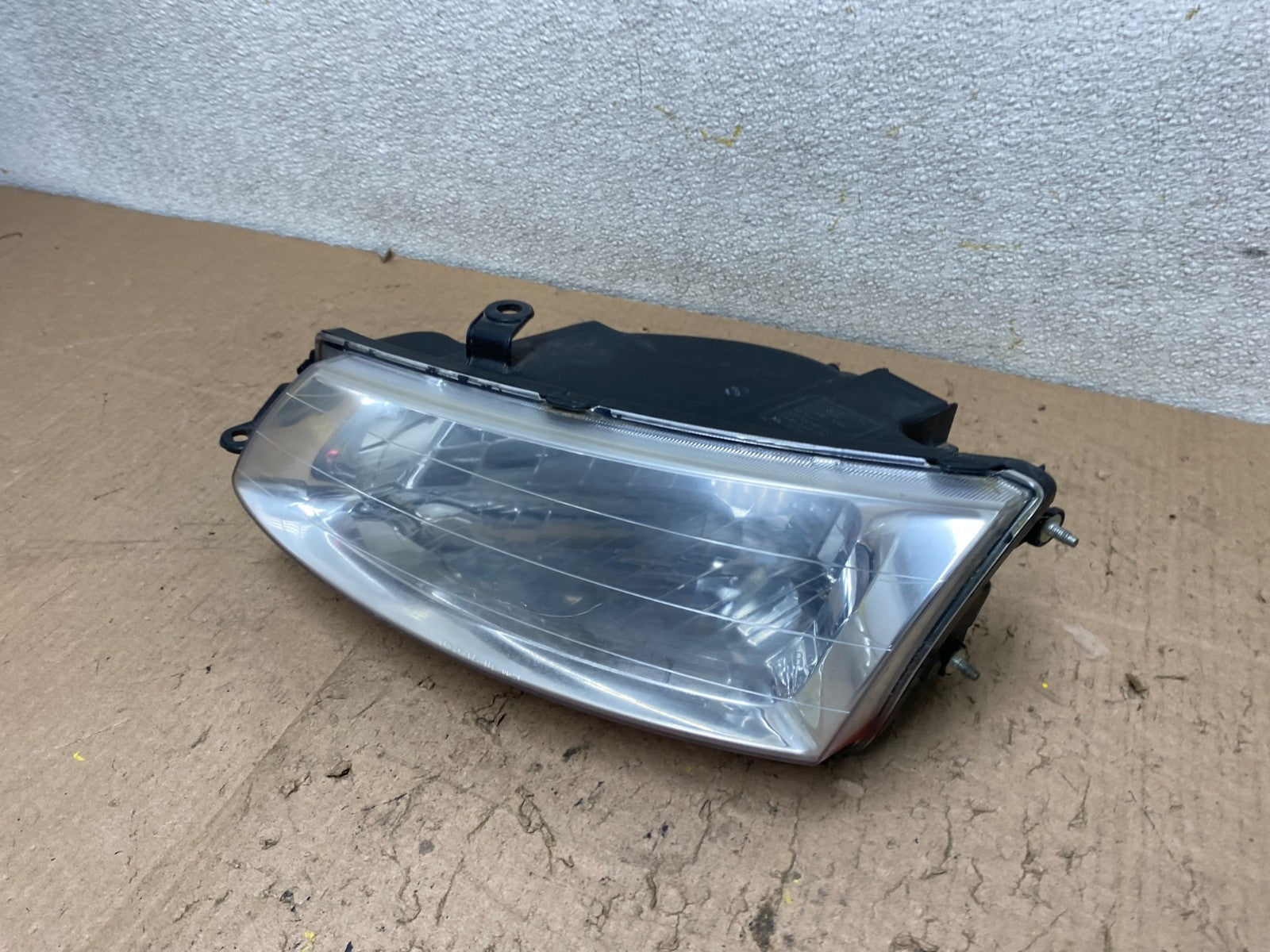 1999-2001 Toyota Solara Left Driver LH Halogen Headlight W2832 DW1