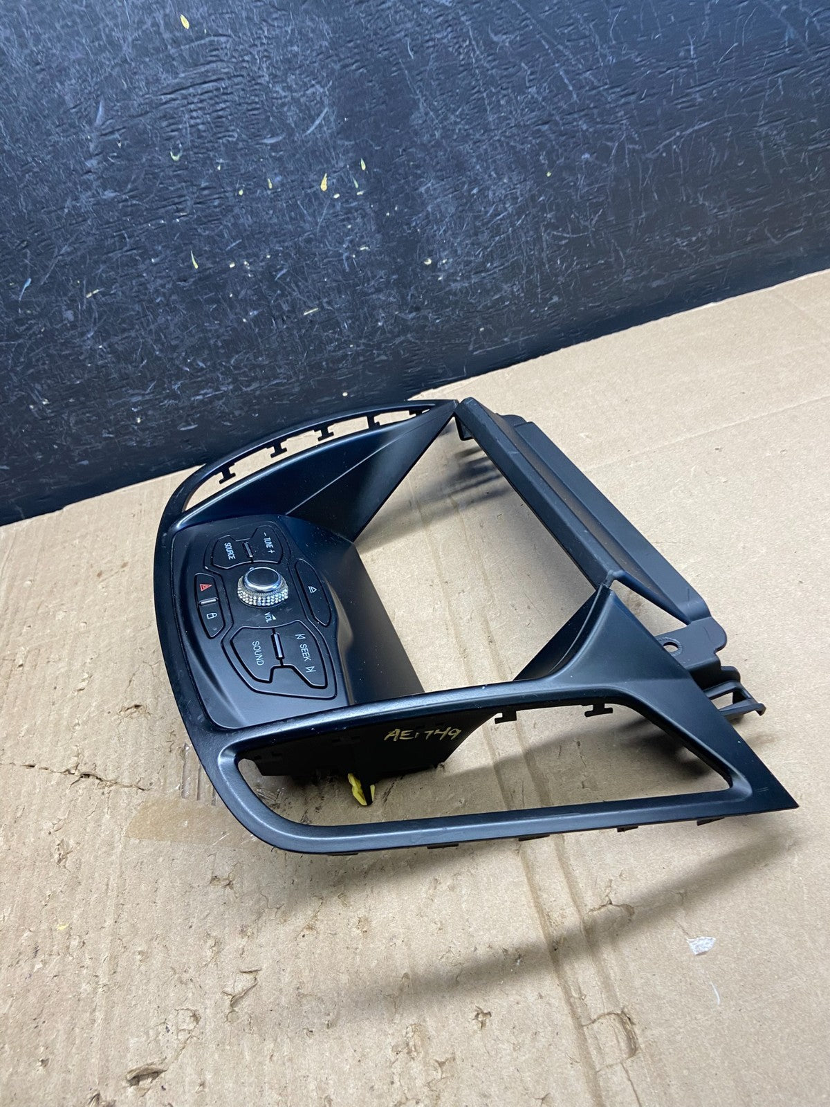 2013 2014 2015 2016 Ford Escape Dash Radio Control Panel Bezel ae1949 DG2