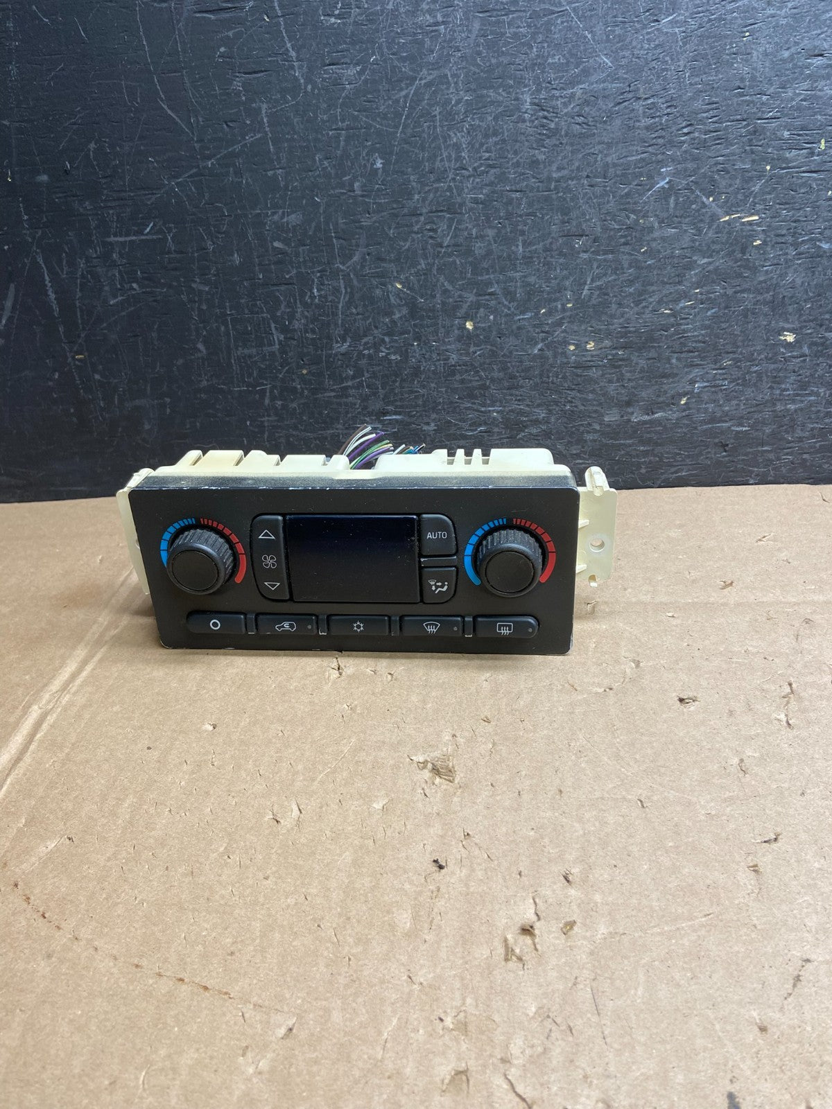 2003 to 2006 Chevrolet Silverado HVAC Heater Climate Control Module ai6156 DG0