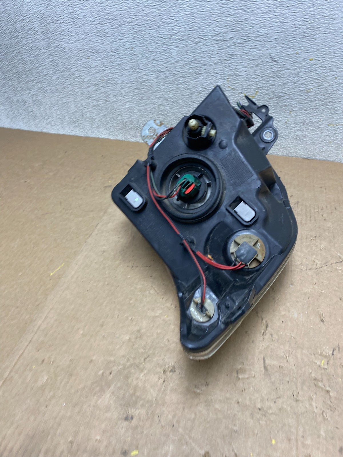 2010 2011 2012 Nissan Sentra Halogen Right Passenger RH Side Headlight W8755 DW9