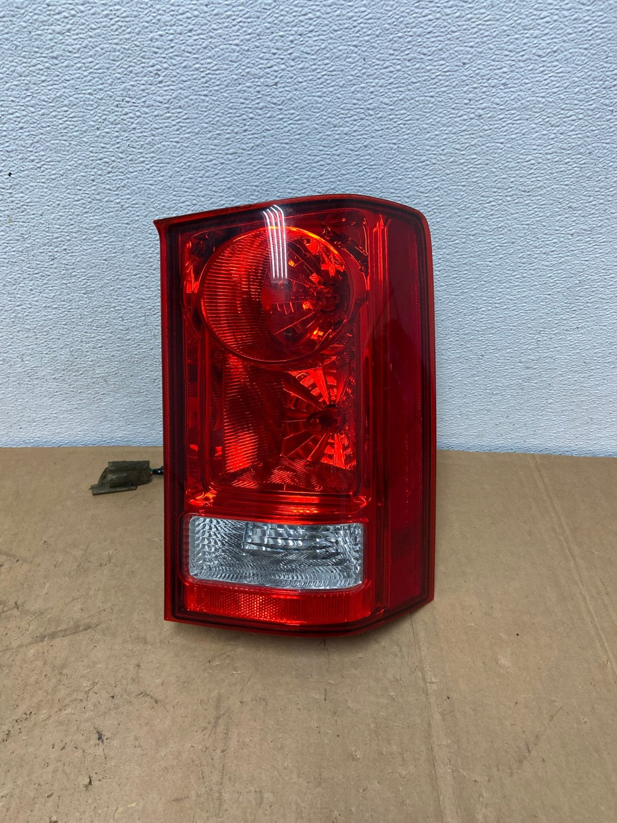 2009 to 2015 Honda Pilot Right Passenger Rh Side Tail light AC8630 LK0